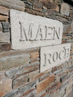 Paysagiste Maen Roch Gravure sur pierre naturelle 1 Maçonnerie Maen Roch