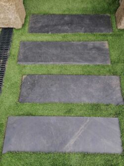 Paysagiste Maen Roch Gazon synthétique 5 Maçonnerie Maen Roch