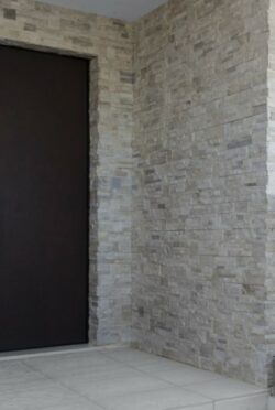 Paysagiste Maen Roch Parement en pierre : intérieur/extérieur 9 Maçonnerie Maen Roch