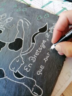 Paysagiste Maen Roch Gravure sur ardoise 2 Maçonnerie Maen Roch